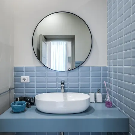 Lady Rose One Naples