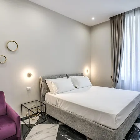 Lady Rose One Neapel