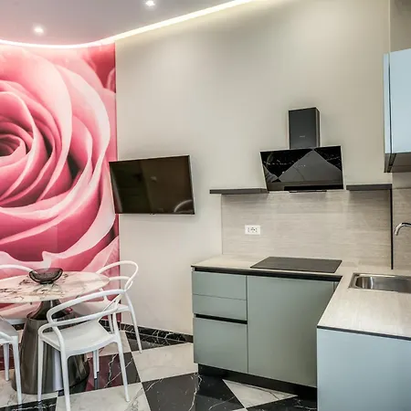 Lady Rose One Neapel