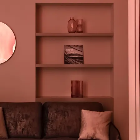 Lady Rose One Apartment *